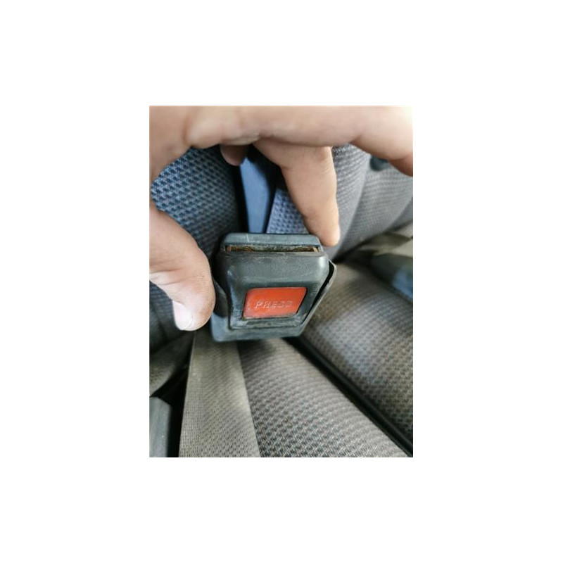 ANCLAJE CINTURON TRA. IZDO.