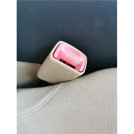 ANCLAJE CINTURON DEL. DCHO.