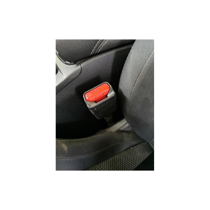 ANCLAJE CINTURON DEL. IZDO.