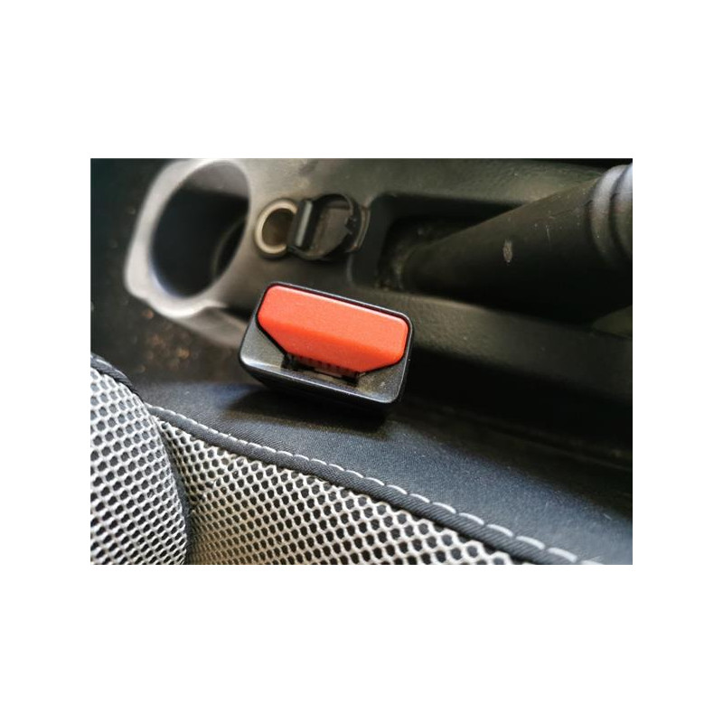 ANCLAJE CINTURON DEL. DCHO.