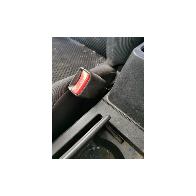 ANCLAJE CINTURON DEL. DCHO.