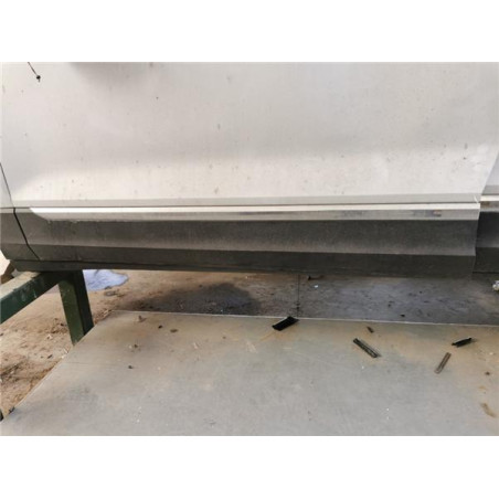 MOLDURA PUERTA DEL. IZDA.