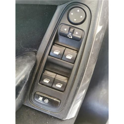 BOTONERA PUERTA DEL. IZDA.