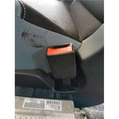 ANCLAJE CINTURON DEL. DCHO.