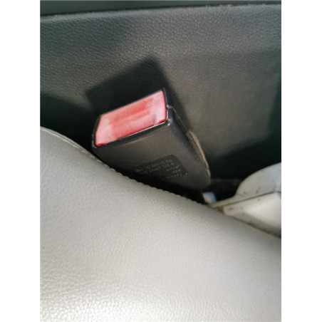 ANCLAJE CINTURON DEL. IZDO.