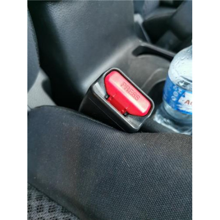 ANCLAJE CINTURON DEL. DCHO.