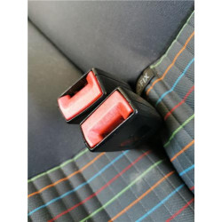 ANCLAJE CINTURON TRA. IZDO.