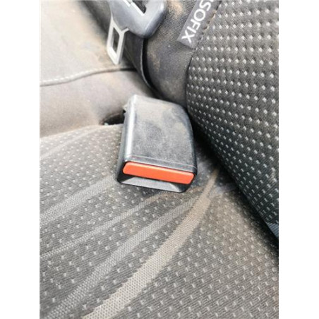 ANCLAJE CINTURON TRA. IZDO.