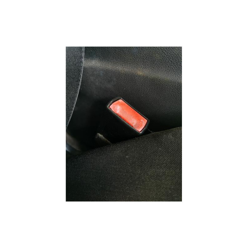 ANCLAJE CINTURON DEL. DCHO.