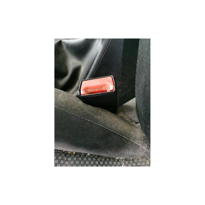 ANCLAJE CINTURON DEL. IZDO.