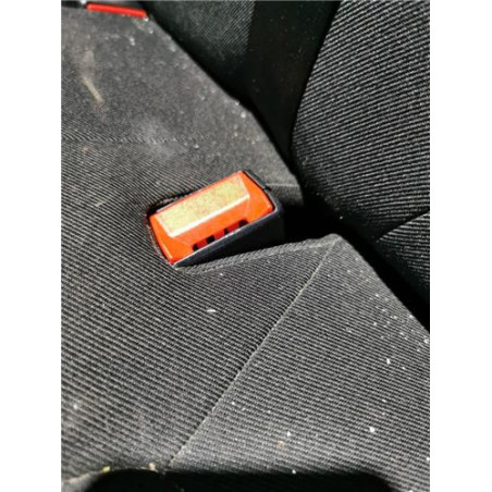 ANCLAJE CINTURON TRA. IZDO.