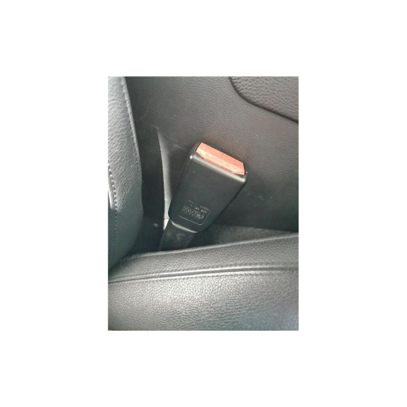 ANCLAJE CINTURON DEL. DCHO.