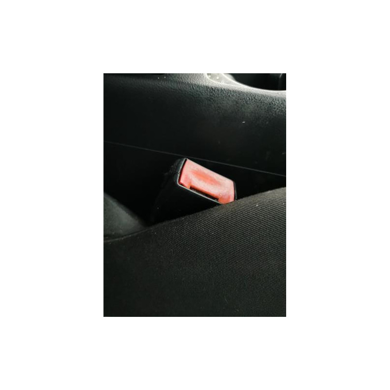 ANCLAJE CINTURON DEL. DCHO.