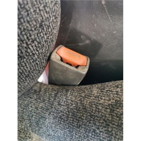 ANCLAJE CINTURON DEL. DCHO.