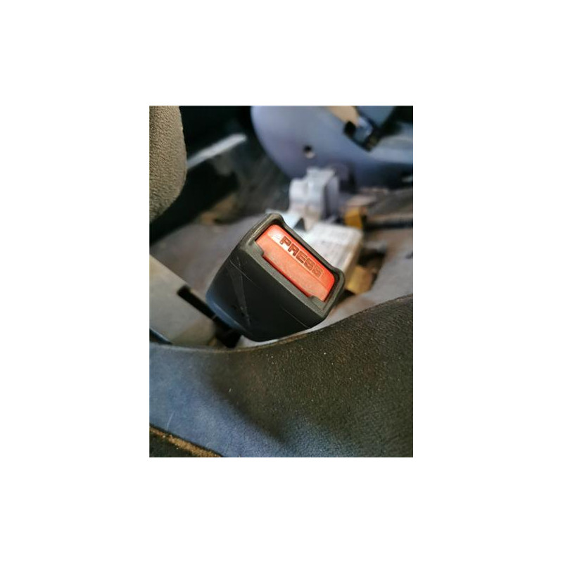 ANCLAJE CINTURON DEL. DCHO.