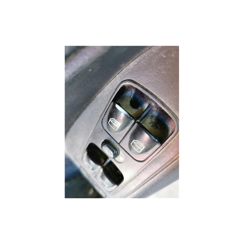 BOTONERA PUERTA DEL. IZDA.