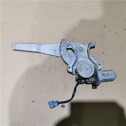 ELEVALUNAS ELECTRICO TRA. IZDO.