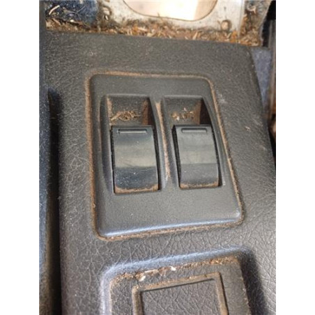 BOTONERA PUERTA DEL. IZDA.