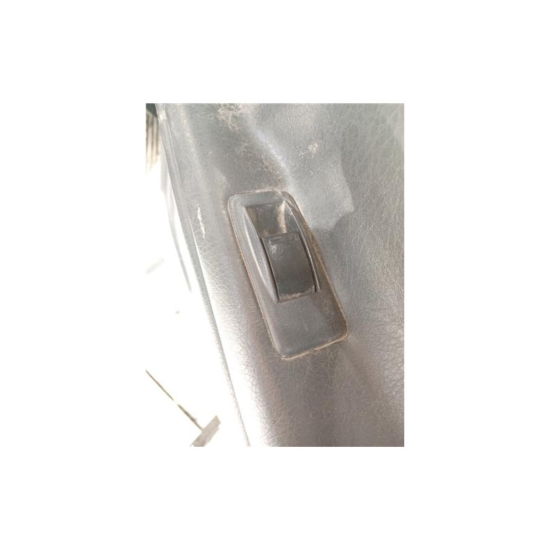 BOTONERA PUERTA TRA. DCHA.