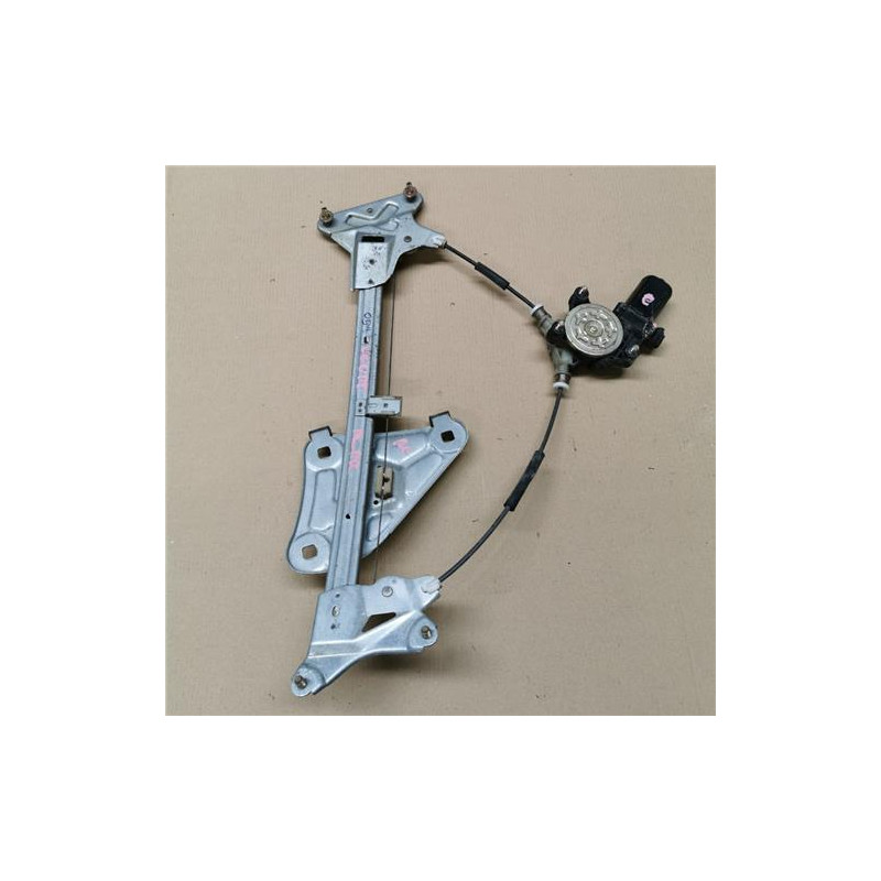 ELEVALUNAS ELECTRICO DCHO.