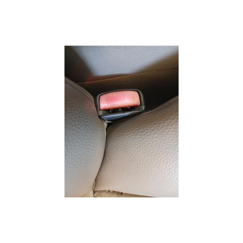 ANCLAJE CINTURON DEL. DCHO.