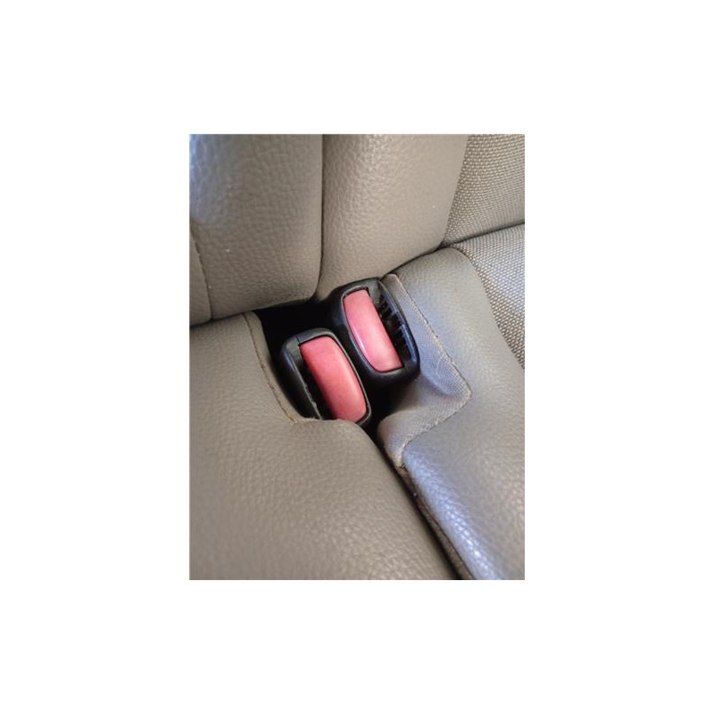 ANCLAJE CINTURON TRA. IZDO.