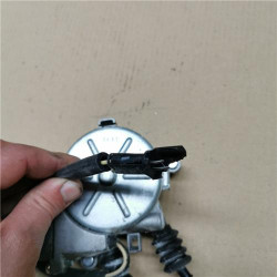 ELEVALUNAS ELECTRICO DEL. DCHO.