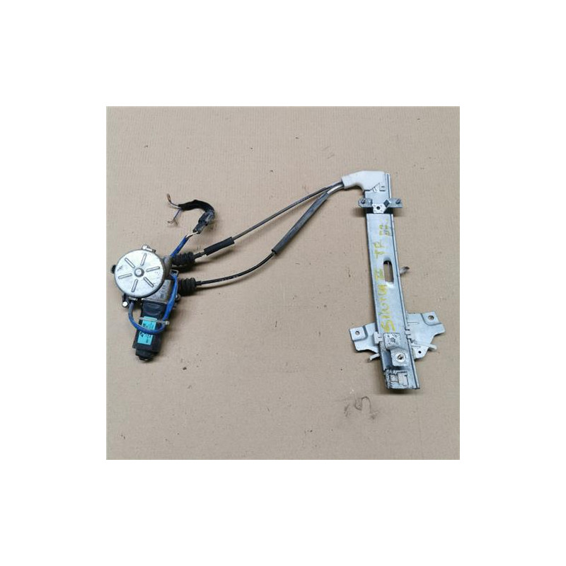 ELEVALUNAS ELECTRICO TRA. DCHO.