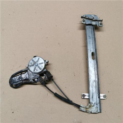 ELEVALUNAS ELECTRICO TRA. DCHO.