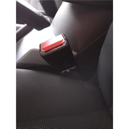 ANCLAJE CINTURON DEL. IZDO.