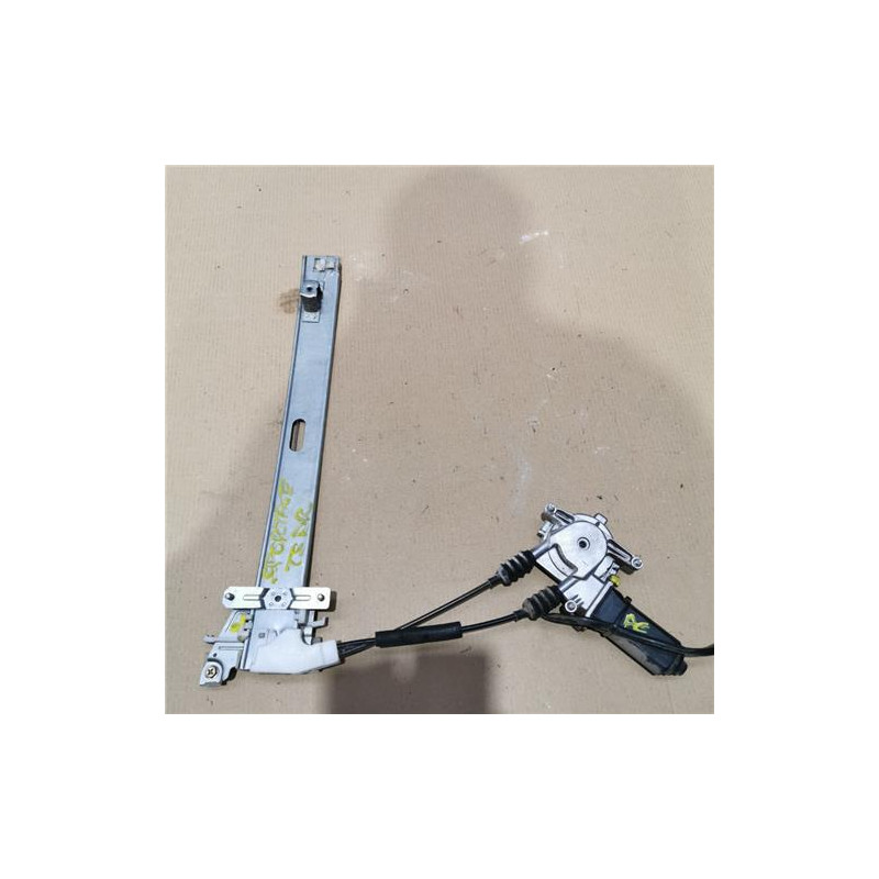 ELEVALUNAS ELECTRICO TRA. DCHO.