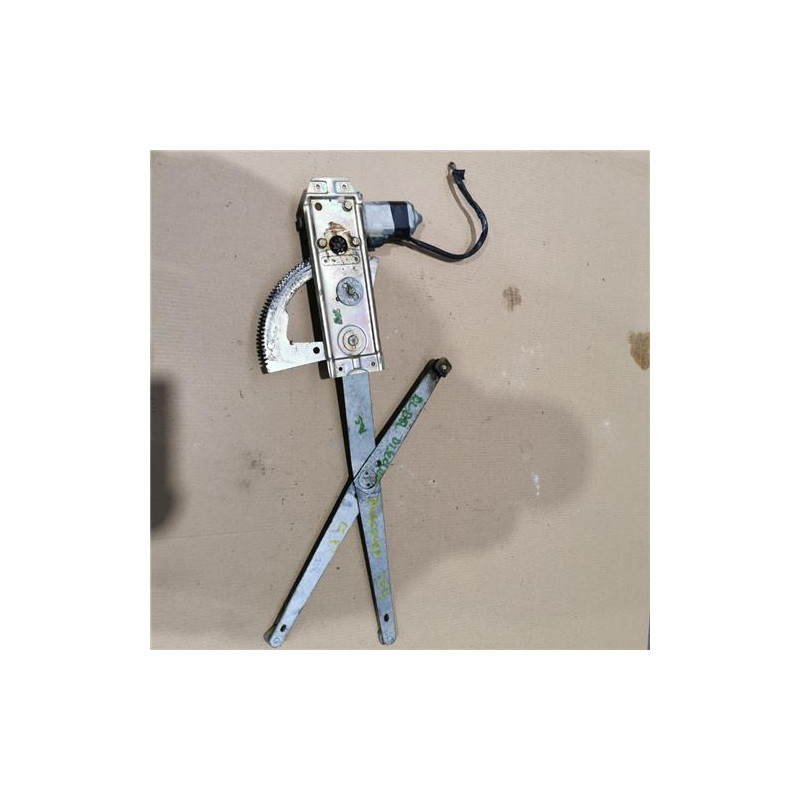 ELEVALUNAS ELECTRICO DEL. DCHO.