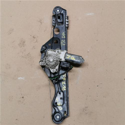 ELEVALUNAS ELECTRICO TRA. DCHO.