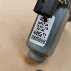 ELEVALUNAS ELECTRICO DEL. DCHO.