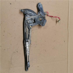 ELEVALUNAS ELECTRICO DEL. DCHO.