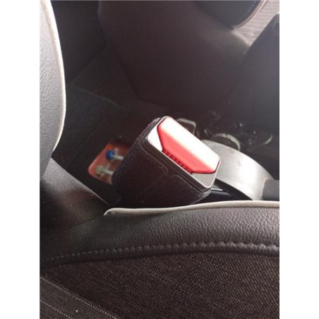 ANCLAJE CINTURON DEL. DCHO.