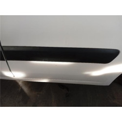 MOLDURA ALETA TRA. IZDA.