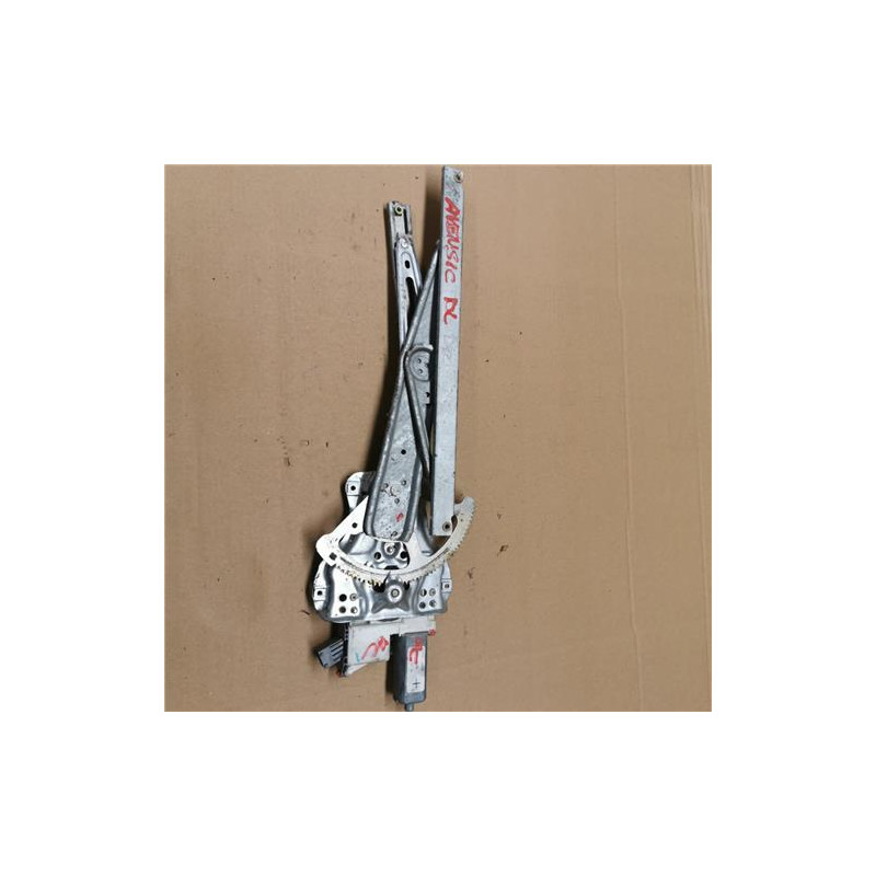 ELEVALUNAS ELECTRICO DEL. DCHO.