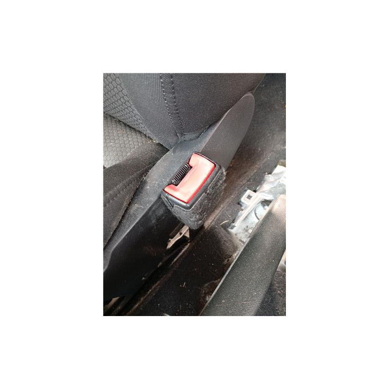 ANCLAJE CINTURON DEL. DCHO.