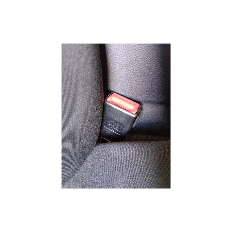 ANCLAJE CINTURON DEL. DCHO.