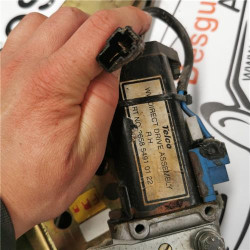 ELEVALUNAS ELECTRICO DCHO.