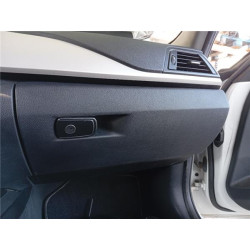 TAPA GUANTERA para BMW Serie 3 Touring (F31)(2015->)