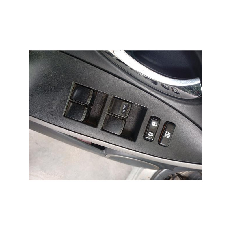 BOTONERA PUERTA DEL. IZDA.