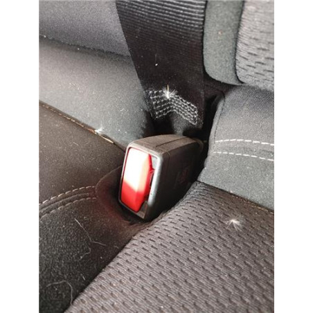 ANCLAJE CINTURON TRA. IZDO.