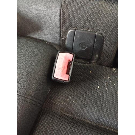 ANCLAJE CINTURON TRA. IZDO.