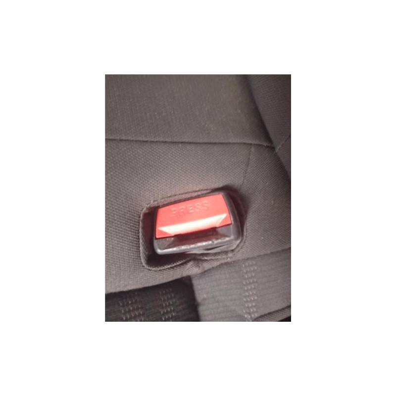 ANCLAJE CINTURON TRA. IZDO.