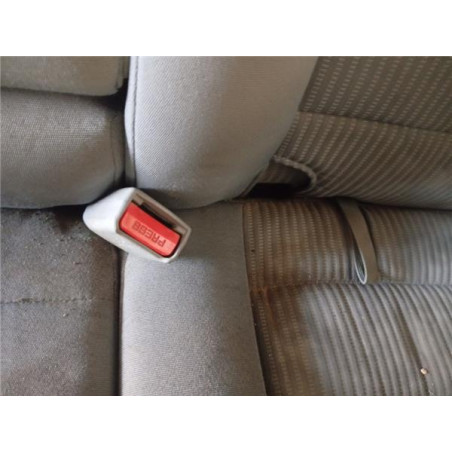 ANCLAJE CINTURON TRA. IZDO.