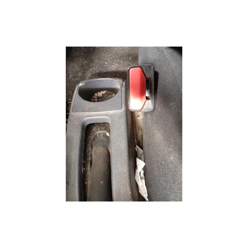 ANCLAJE CINTURON DEL. IZDO.