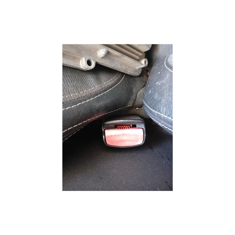 ANCLAJE CINTURON DEL. DCHO.