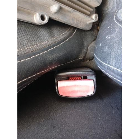 ANCLAJE CINTURON DEL. DCHO.